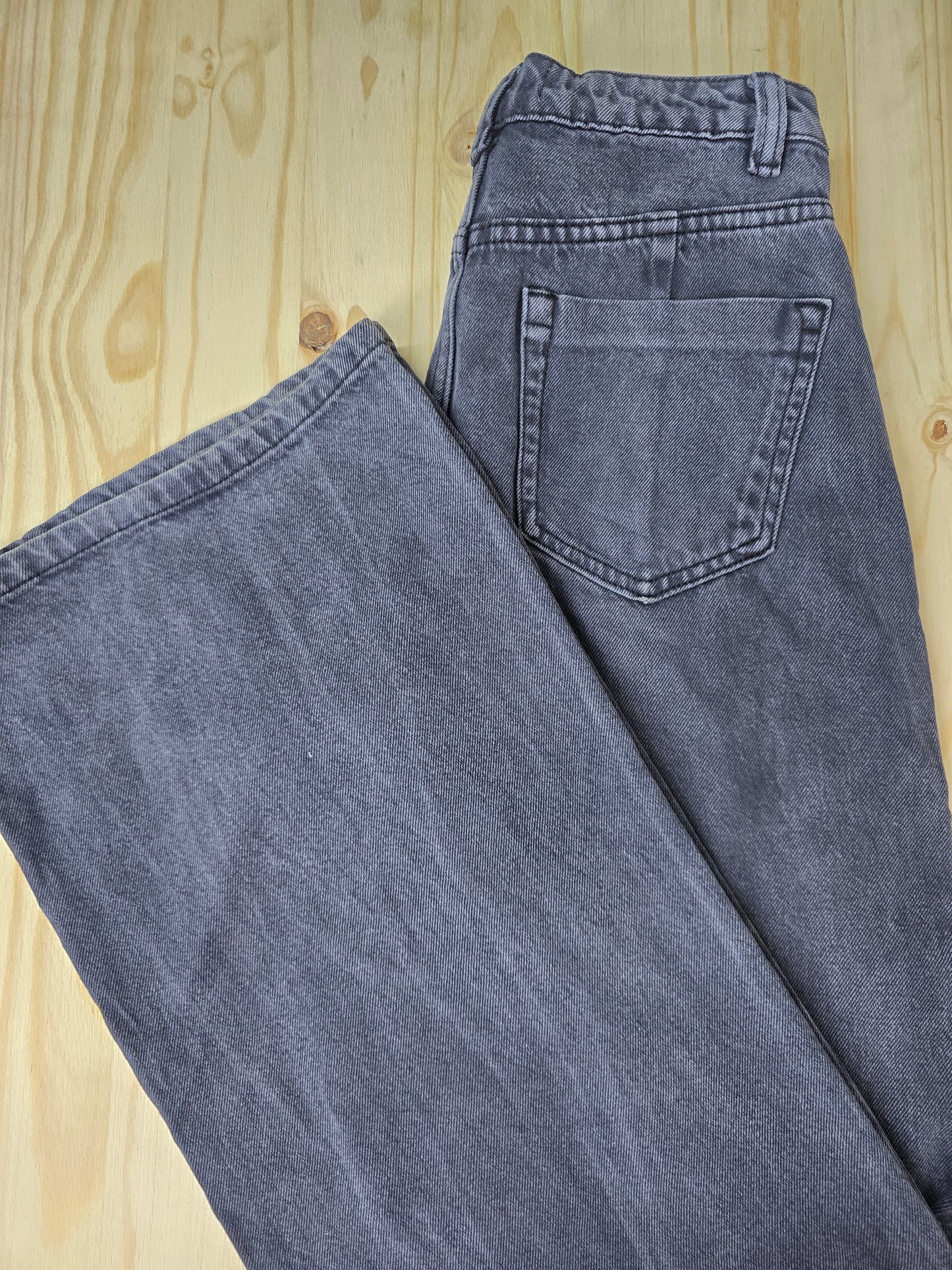 D11/BERSHKA - Euro36 (ladies)