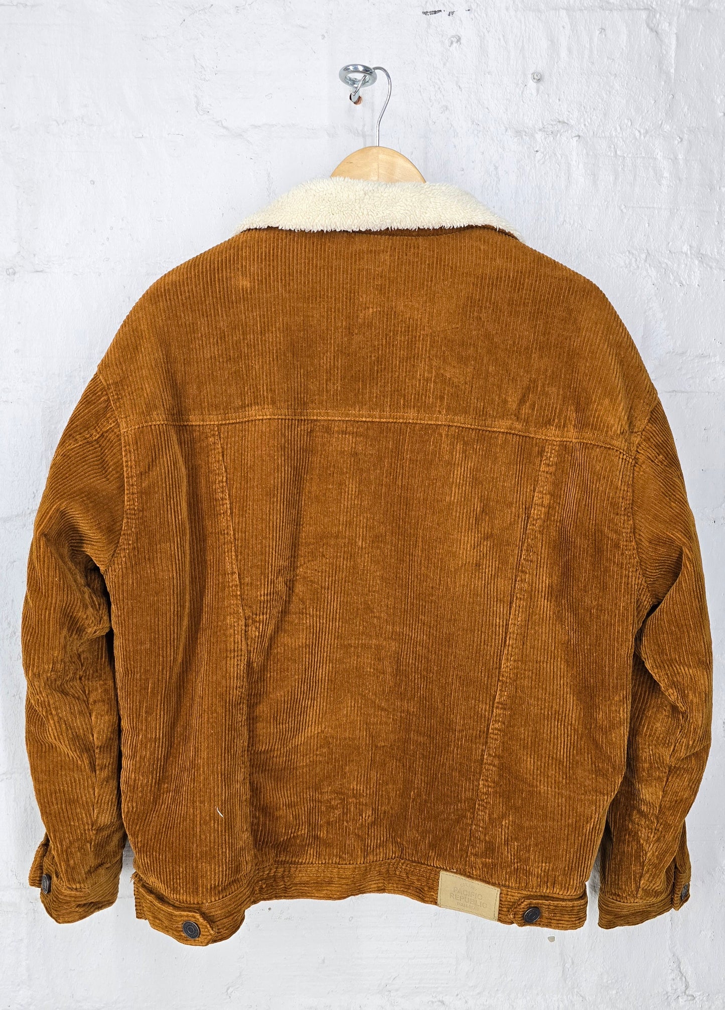 Pull & Bear - M