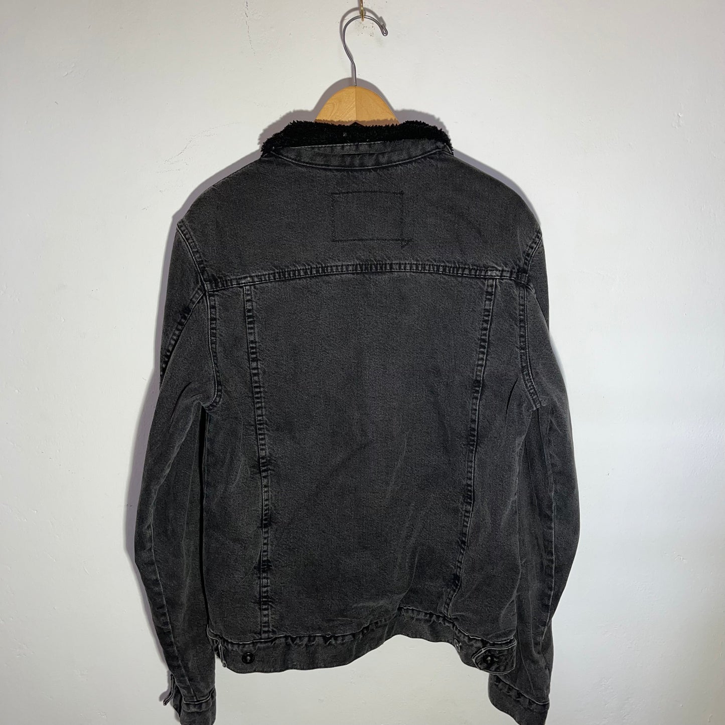 Zara Man-L