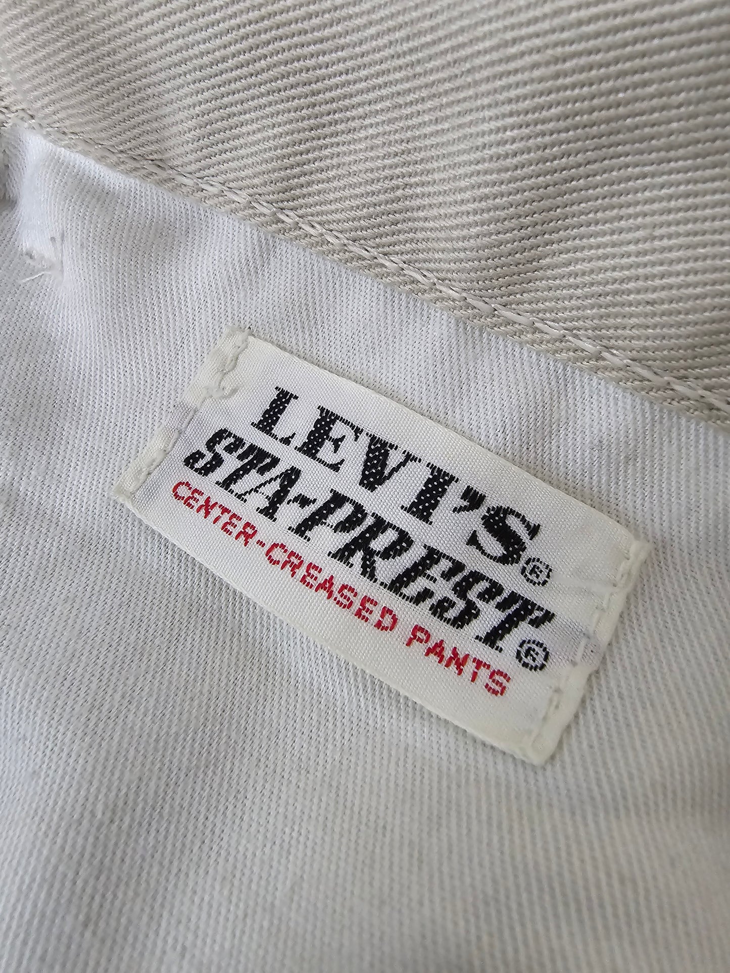 D14/Levi's - Size32 (Unisex)